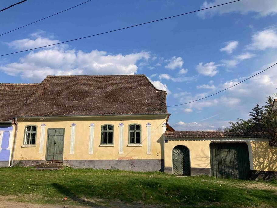 House By The Church - Entire House Crit Exteriér fotografie